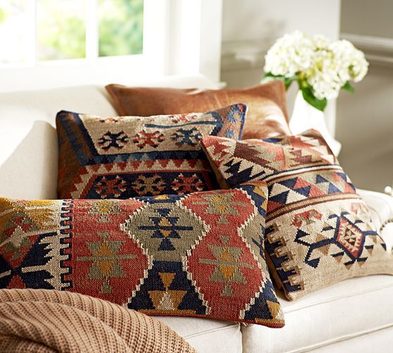 Throw Pillows & Cushion Covers