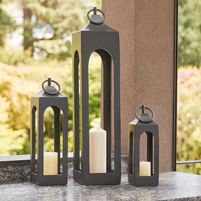 Small Black Lantern, Rustic Metal Decorative Lantern, Candle Holder for Indoor & Outdoor, Home Decor for Patio, Garden & Tabletop, Hanging Lantern for Parties & Weddings