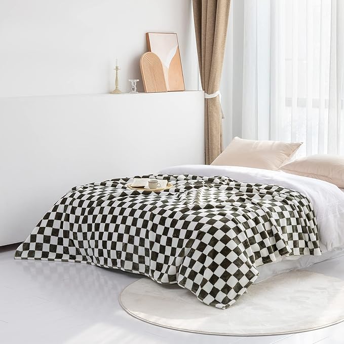 LOMAO Throw Blankets Flannel Blanket with Checkerboard Grid Pattern Soft Throw Blanket for Couch, Bed, Sofa Luxurious Warm and Cozy for All Seasons (Dark Olive, 90"x110")