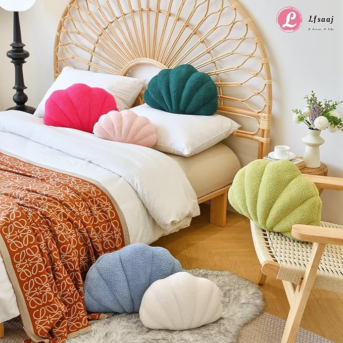 Green Seashell Throw Pillows, Shell Shaped Throw Pillows, 13 Inch Soft Home Decorative Pillow Plush Cushion for Bed Couch Living Sofa Room Decor Accent Throw Pillow