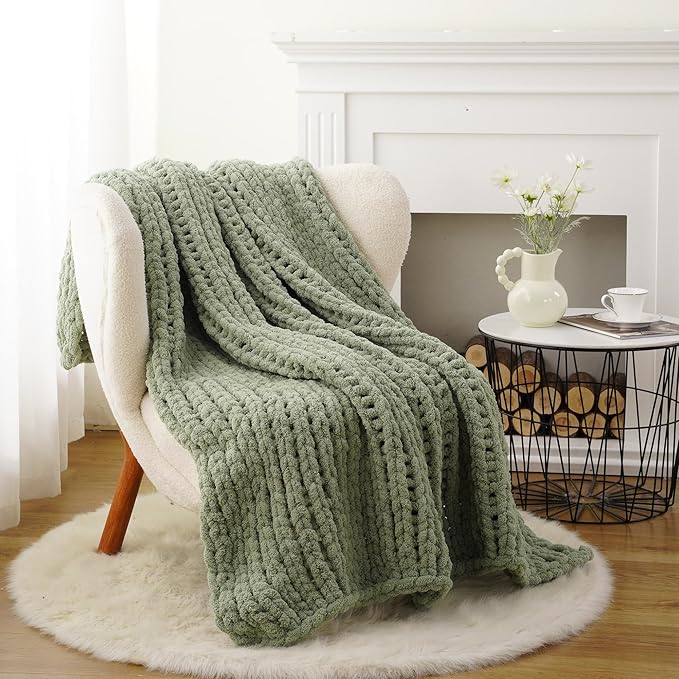 Battilo Chunky Knit Throw Blanket, Soft and Thick Chenille Throw Blanket, 50"x60" Handmade Cable Knit Crochet Blanket, Large Rope Knot Throw Blankets for Couch Sofa Bed Home Decor, Light Green