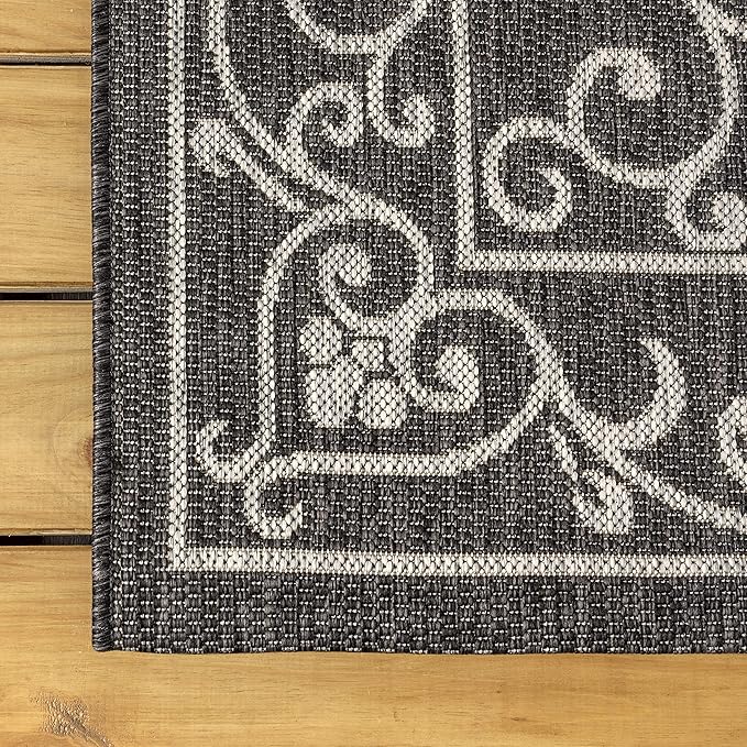 JONATHAN Y Vintage Filigree Indoor Outdoor Square Area Rug 5X5 Black/Gray, Charleston Textured Weave for Backyard, Patio, Porch, Easy-Cleaning, High Traffic, Pet-Friendly, Non-Shedding (SMB106G-5SQ)