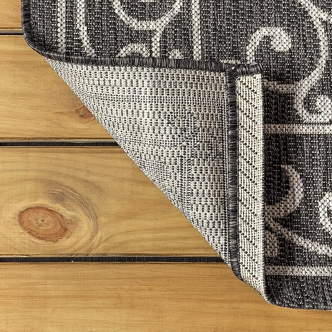 JONATHAN Y Vintage Filigree Indoor Outdoor Round Area Rug 3 Ft Black/Gray, Charleston Textured Weave for Backyard, Patio, Porch, Easy-Cleaning, High Traffic, Pet-Friendly, Non-Shedding (SMB106G-3R)