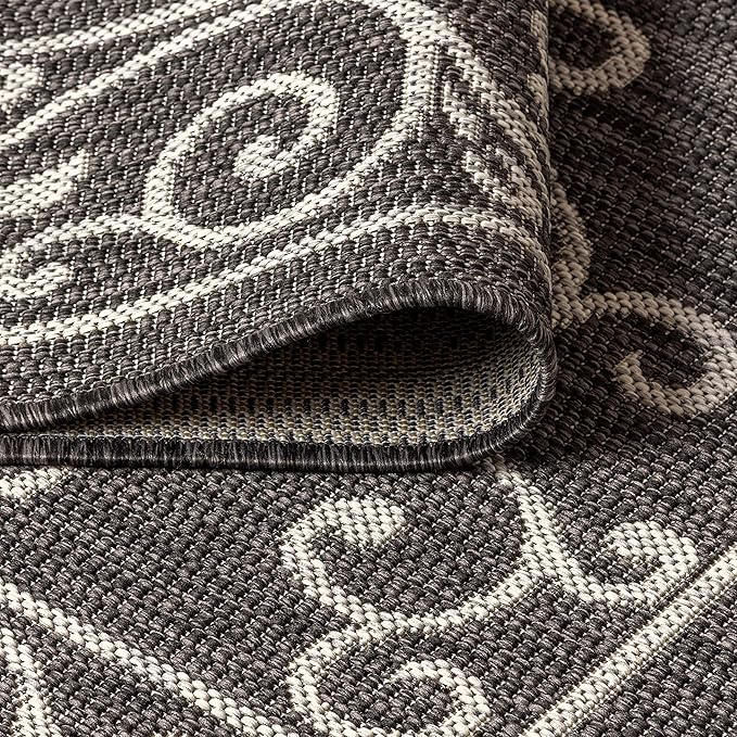 JONATHAN Y Vintage Filigree Indoor Outdoor Runner Rug 2X8 Black/Gray, Charleston Textured Weave for Backyard, Patio, Porch, Easy-Cleaning, High Traffic, Pet-Friendly, Non-Shedding (SMB106G-28)